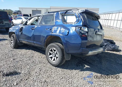 2023 Toyota 4Runner Trd Off Road z USA, uszkodzony, nr VIN JTEPU5JR0P6097782